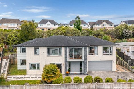 Photo of property in 21 Golden Morning Drive, Albany Heights, Auckland, 0632