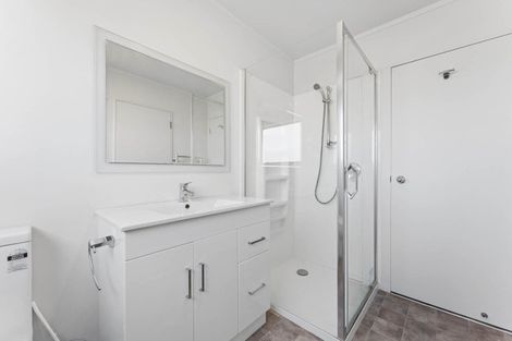 Photo of property in 1/133 Nile Road, Milford, Auckland, 0620