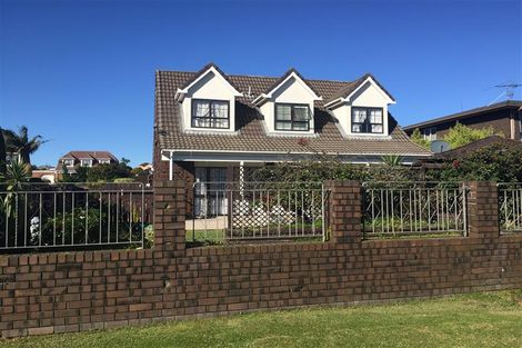 Photo of property in 1/47 Edmonton Road, Henderson, Auckland, 0612