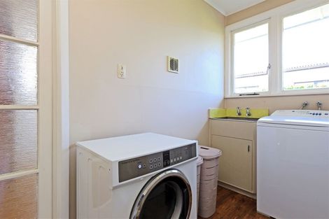 Photo of property in 704 Park Road North, Parkvale, Hastings, 4122