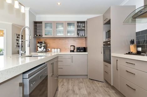 Photo of property in 6 Witehira Way, Flagstaff, Hamilton, 3210