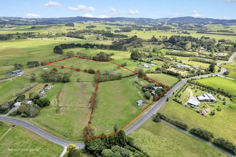 Photo of property in 88 Uretiti Road, Waipu, 0582