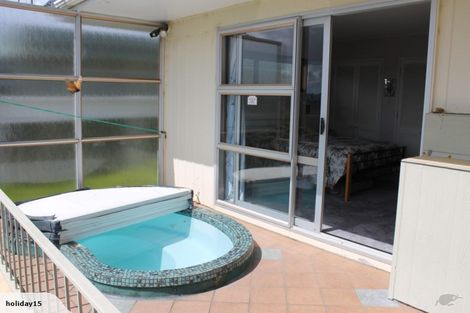 Photo of property in 54 George Point Road, Onerahi, Whangarei, 0110