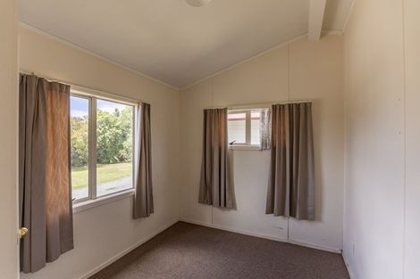 Photo of property in 16 Abbot Avenue, Waipawa, 4210