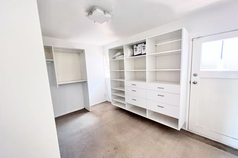 Photo of property in 2 King Richard Place, Browns Bay, Auckland, 0630