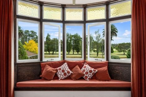 Photo of property in 32 Wairoa Road, Narrow Neck, Auckland, 0624