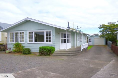 Photo of property in 91 Bridge Street, Bulls, 4818