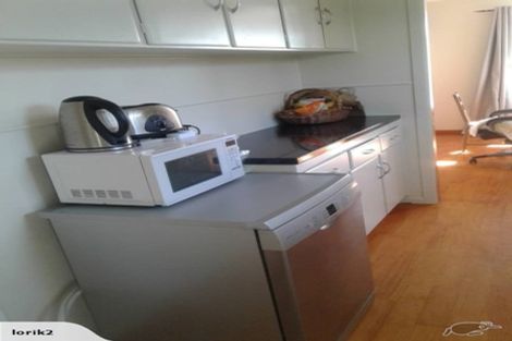 Photo of property in 46 Stott Avenue, Birkdale, Auckland, 0626