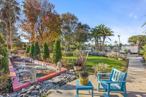 Photo of property in 14 Station Road, Huapai, Kumeu, 0810