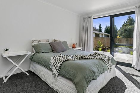 Photo of property in 2/151 Tauhara Road, Tauhara, Taupo, 3330