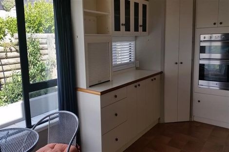 Photo of property in 20 Drayton Drive, Mount Pleasant, Christchurch, 8081