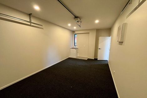 Photo of property in 14d Serjeant Street, Henderson, Auckland, 0612