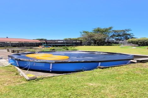 Photo of property in 25 Silvan Place, Bell Block, New Plymouth, 4312