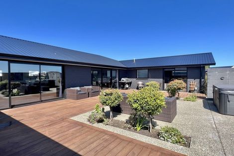 Photo of property in 9 Court Of Ascot, Seaward Bush, Invercargill, 9812