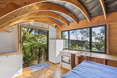 Photo of property in 112 Whaanga Road, Raglan, 3297