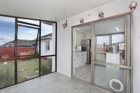 Photo of property in 35 Churchill Avenue, Feilding, 4702