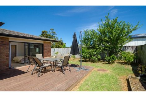 Photo of property in 36 Fordyce Road, Parakai, 0830