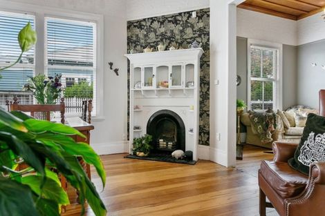 Photo of property in 4 Princes Street, Cambridge, 3434