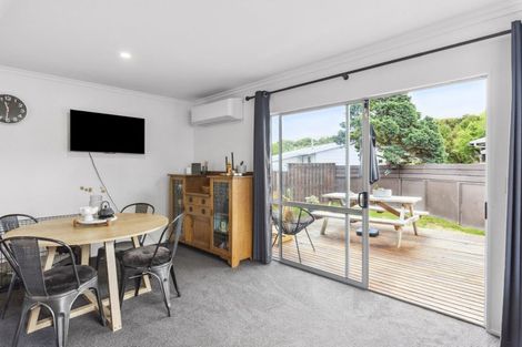 Photo of property in 14 Cypress Grove, Paraparaumu, 5032