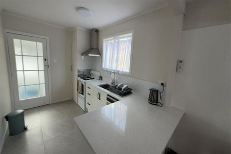 Photo of property in 88 Gardner Avenue, New Lynn, Auckland, 0600