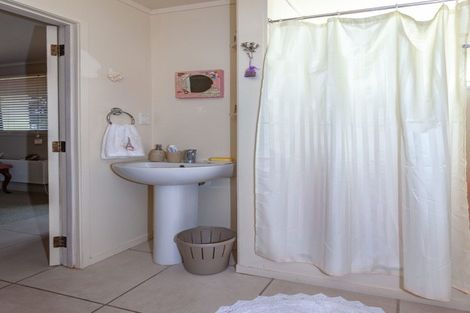 Photo of property in 216 Given Avenue, Whangamata, 3620