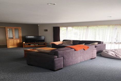 Photo of property in 11 Phoenix Lane, Northcote, Christchurch, 8052