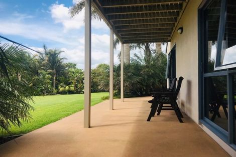 Photo of property in 381 Cove Road, Waipu, 0582