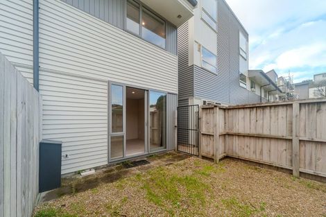 Photo of property in 15/31 Princess Terrace, Newtown, Wellington, 6021