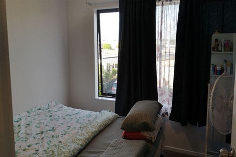 Photo of property in 95 Battalion Drive, Papakura, 2110