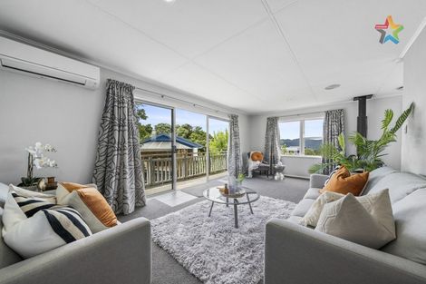 Photo of property in 80 Mulberry Street, Normandale, Lower Hutt, 5010