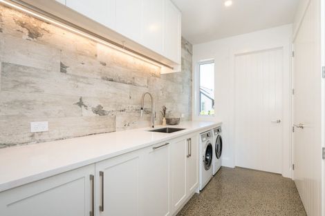 Photo of property in 4 Gage Lane, Havelock North, 4130