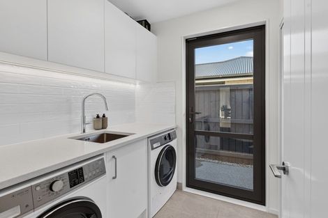 Photo of property in 5 Kearns Drive, Halswell, Christchurch, 8025