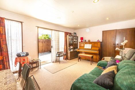 Photo of property in 14f Wesley Street, South Dunedin, Dunedin, 9012