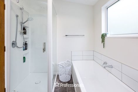 Photo of property in 58 Larchmont Grove, Totara Park, Upper Hutt, 5018