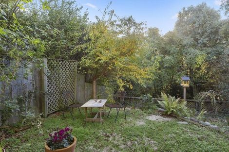 Photo of property in 35 Brownville Crescent, Maori Hill, Dunedin, 9010