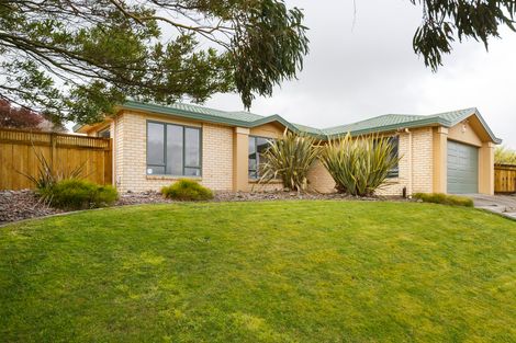 Photo of property in 3 Logan Way, Kelvin Grove, Palmerston North, 4414