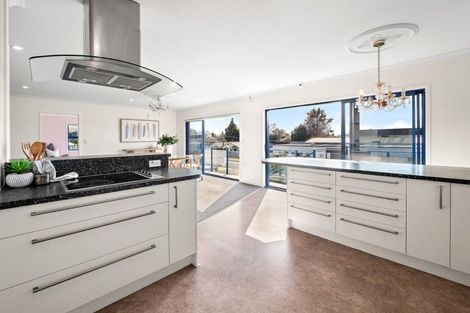 Photo of property in 74 Twelfth Avenue, Tauranga South, Tauranga, 3112