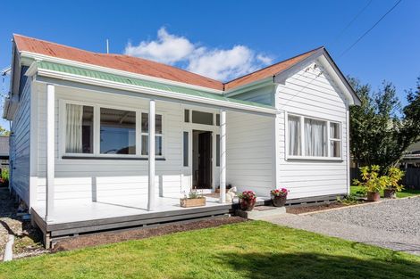 Photo of property in 75 Hutcheson Street, Mayfield, Blenheim, 7201