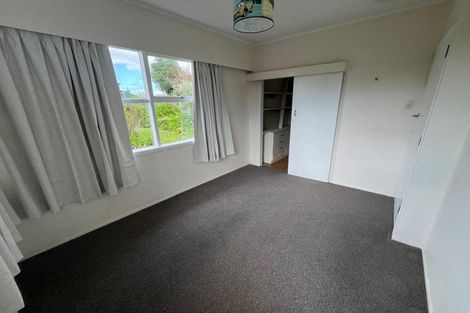 Photo of property in 107 Bradbury Road, Botany Downs, Auckland, 2010