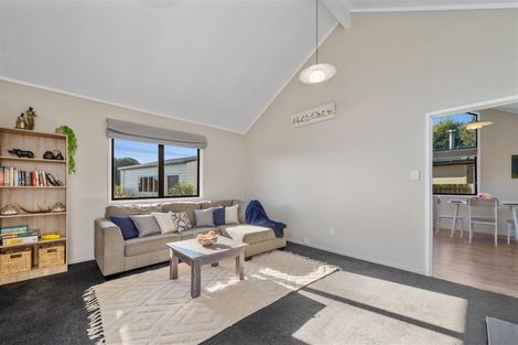 Photo of property in 10 Chaucer Place, Owhata, Rotorua, 3010