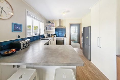 Photo of property in 10 Aberdeen Avenue, Takaro, Palmerston North, 4412