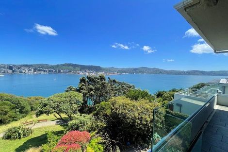 Photo of property in Beau Port Apartments, 30 The Crescent, Roseneath, Wellington, 6011