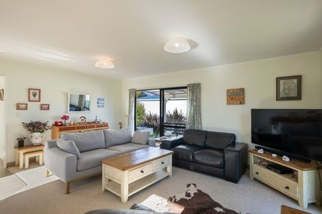Photo of property in 277b Rangiuru Road, Otaki, 5512