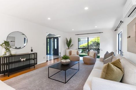 Photo of property in 28a Woodstock Road, Forrest Hill, Auckland, 0620