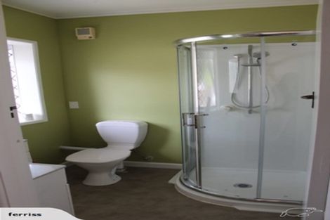 Photo of property in 167 Memorial Avenue, Burnside, Christchurch, 8053