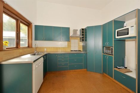 Photo of property in 300 Keyes Road, New Brighton, Christchurch, 8083