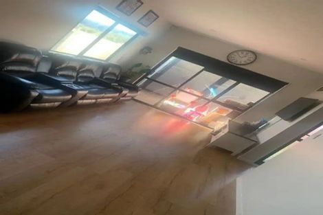 Photo of property in 31 Kaha Road, Takanini, 2110