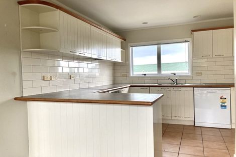 Photo of property in 67 Nui Mana Place, Te Atatu South, Auckland, 0610