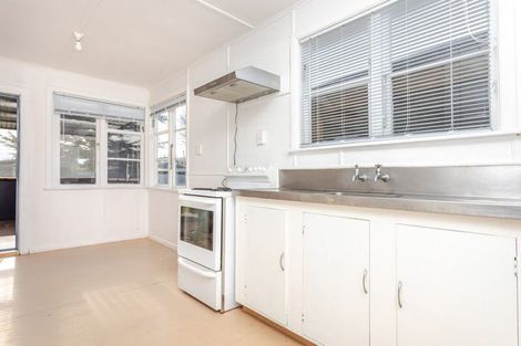 Photo of property in 8 Victor Street, Dannevirke, 4930