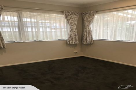 Photo of property in 24 Rosewell Crescent, Flat Bush, Auckland, 2019